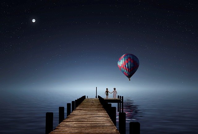 Evening Sea Star Sky Zeppelin Love  - un-perfekt / Pixabay